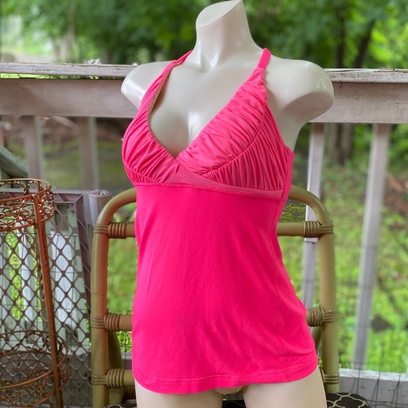 LULULEMON. Gorgeous Racerback Top - Picture 6 of 10